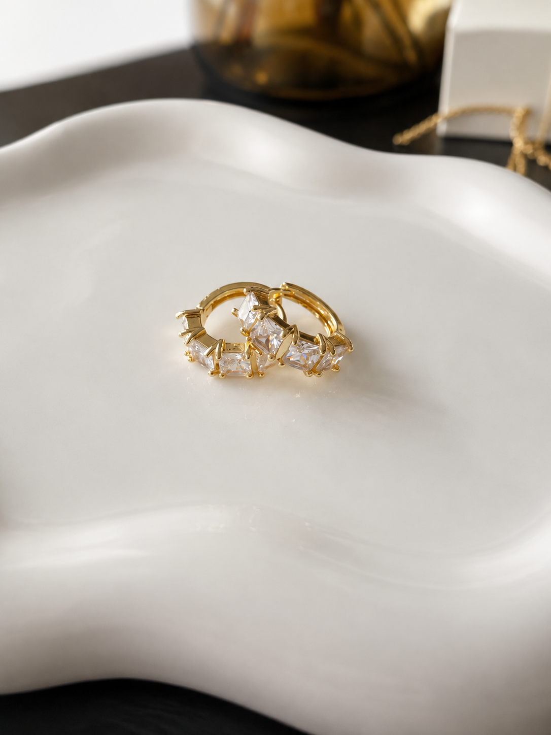 Celine Hoops