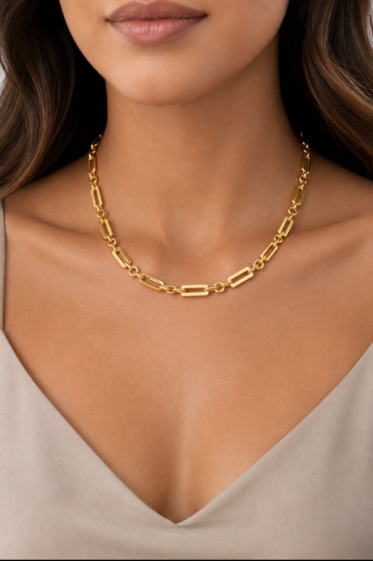 Mila Necklace